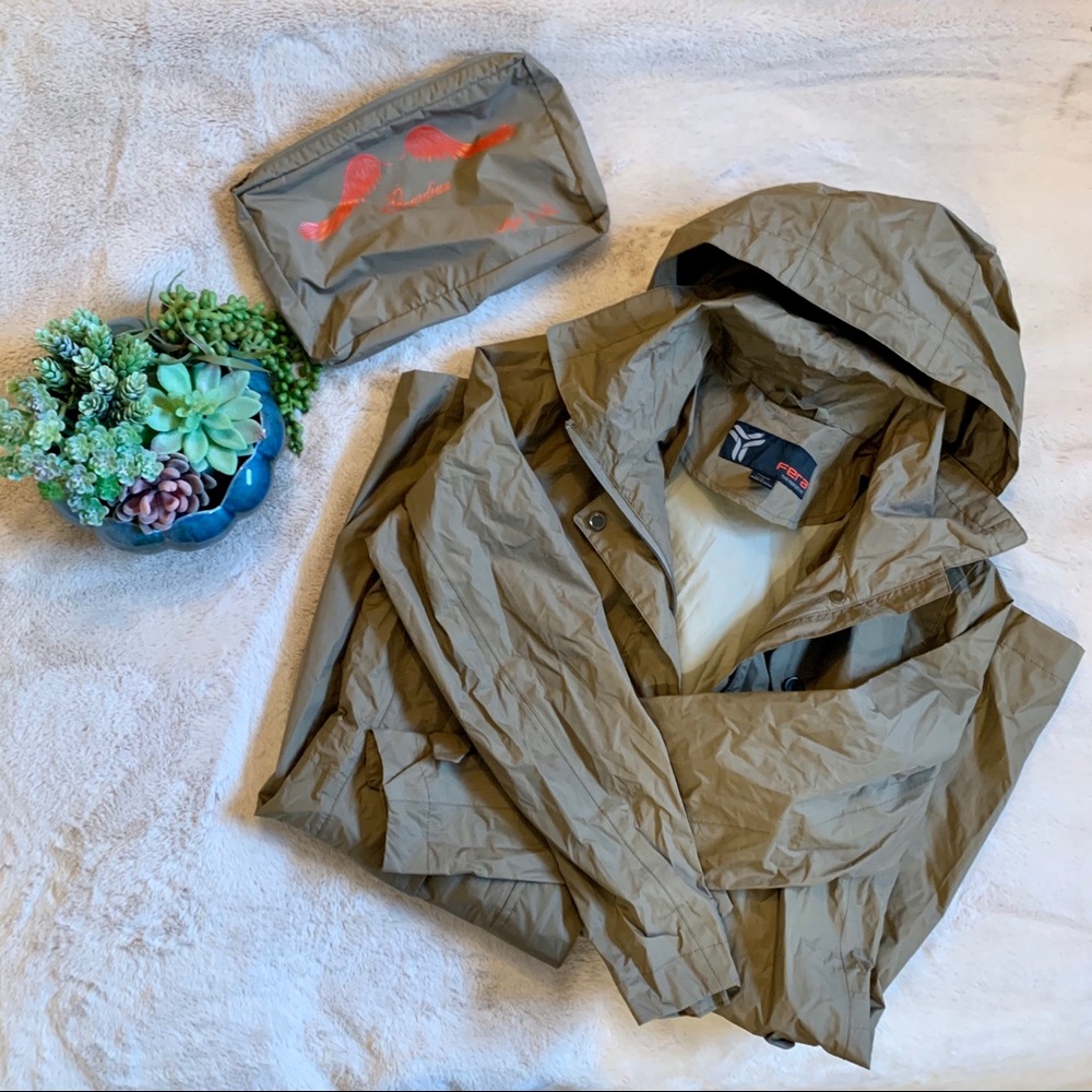 NWOT FERA Angel Waterproof Trench Coat, size S